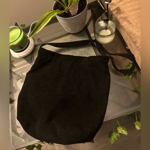 Black tote bag